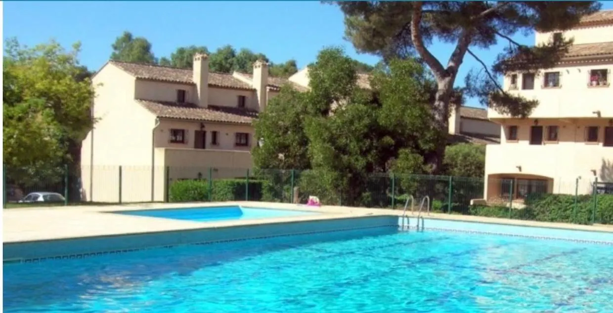 Appartement Hameau Des Pins - Plage - Piscine - Wifi - Clim Saint-Raphaël