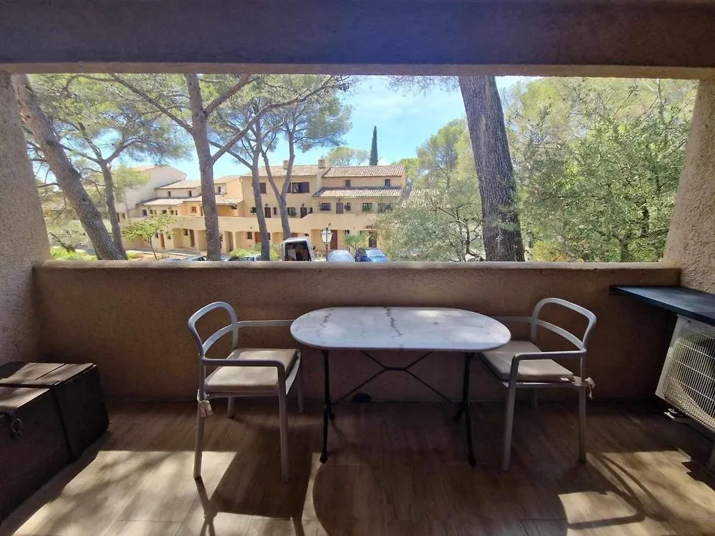Apartment Hameau Des Pins - Plage - Piscine - Wifi - Clim Saint-Raphael